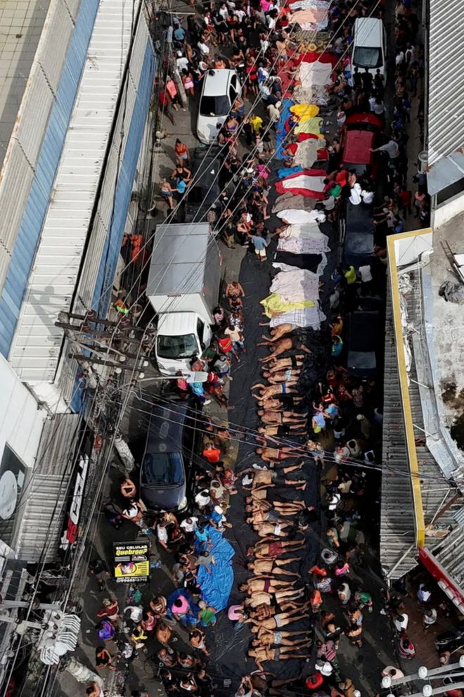 名警察围剿121人死亡毒贩无人机扔炸弹头号头目逃脱尊龙凯时人生就是搏平台巴西最致命反毒行动：2500(图7)